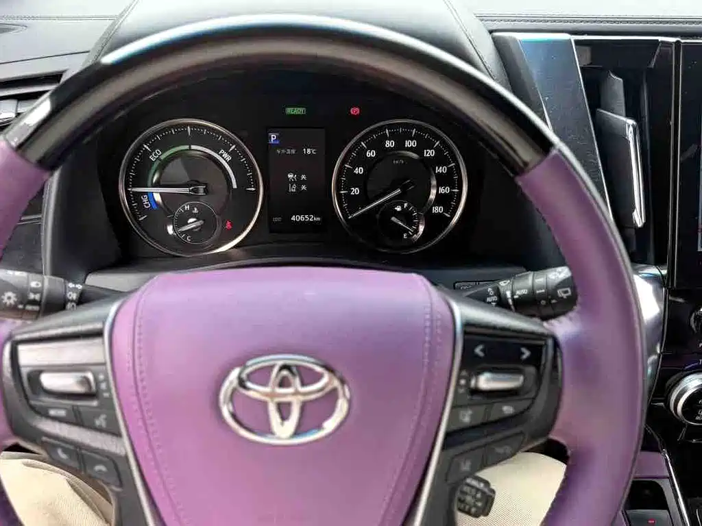 Toyota Alphard 2021 — фото 8