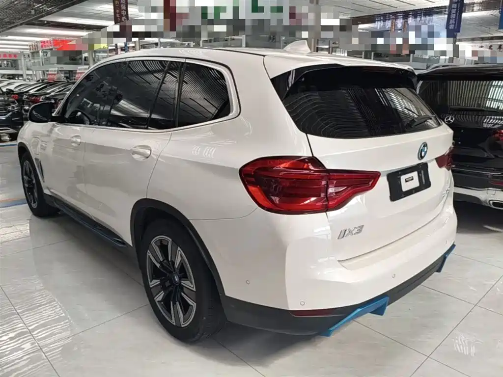 BMW iX3 2021 — фото 5
