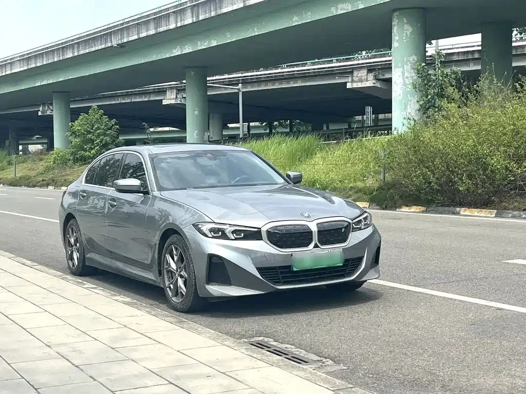 BMW i3 2022 — фото 3