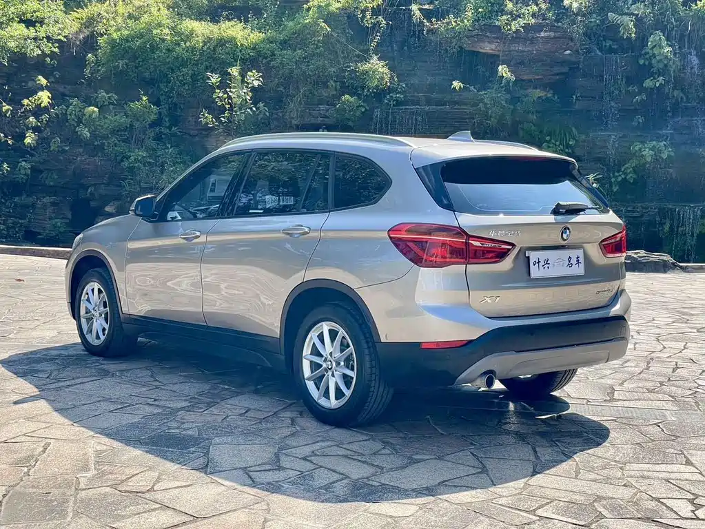 BMW X1 2019 — фото 9