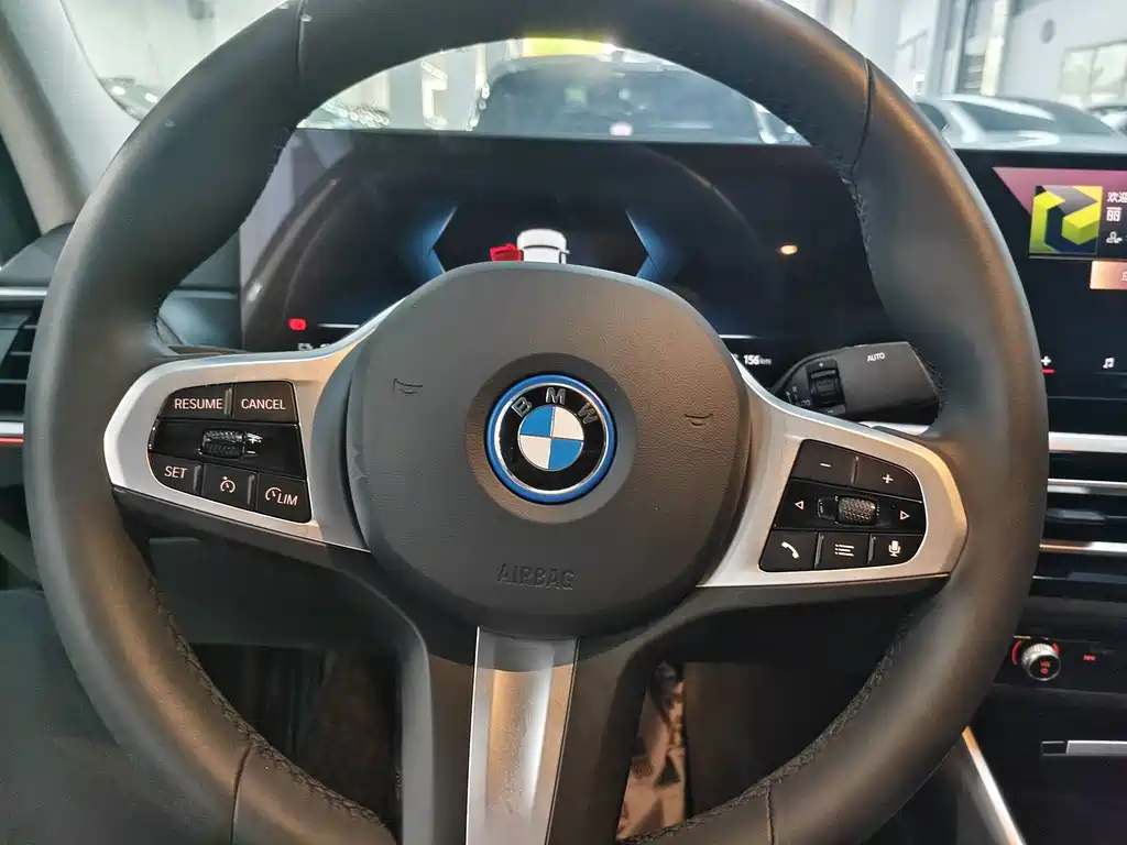 BMW i3 2024
