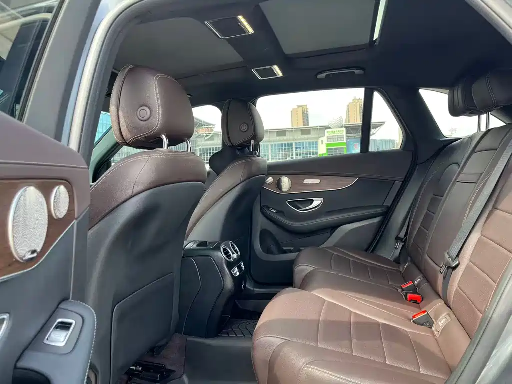 Mercedes-Benz GLC 2021