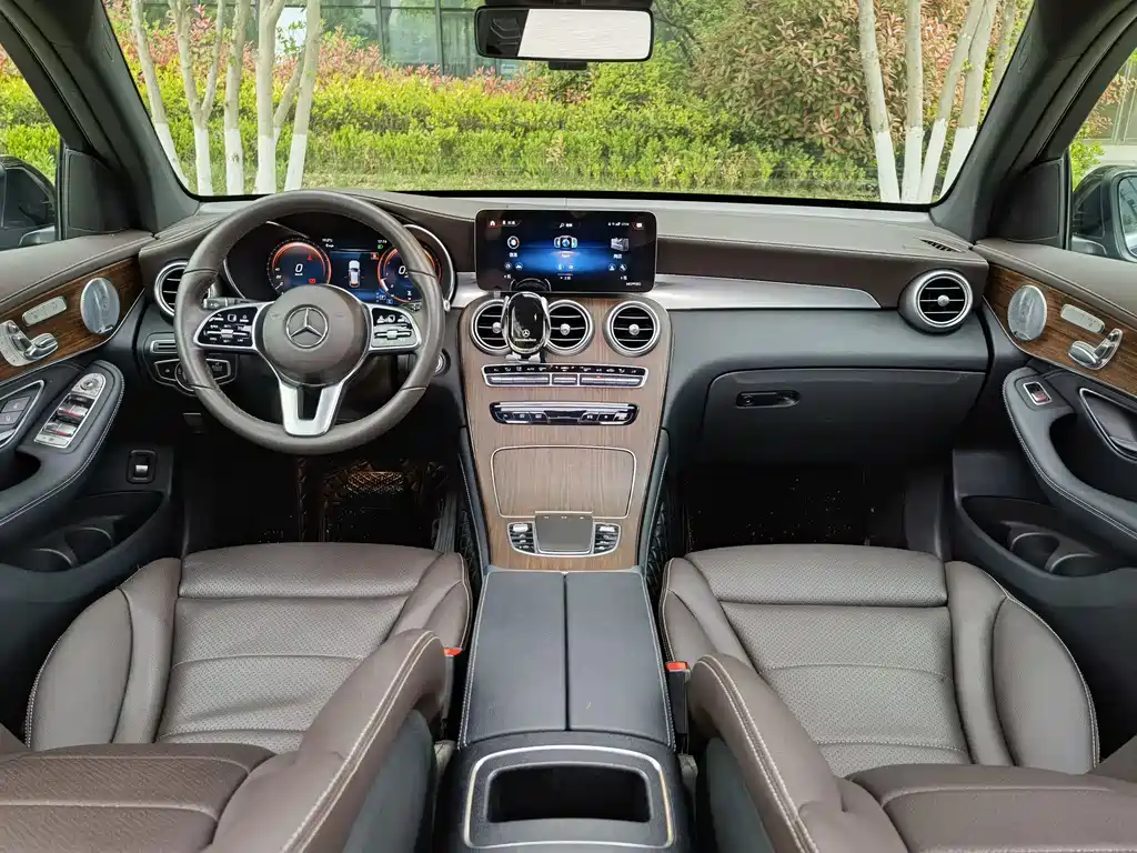 Mercedes-Benz GLC 2020 — фото 16