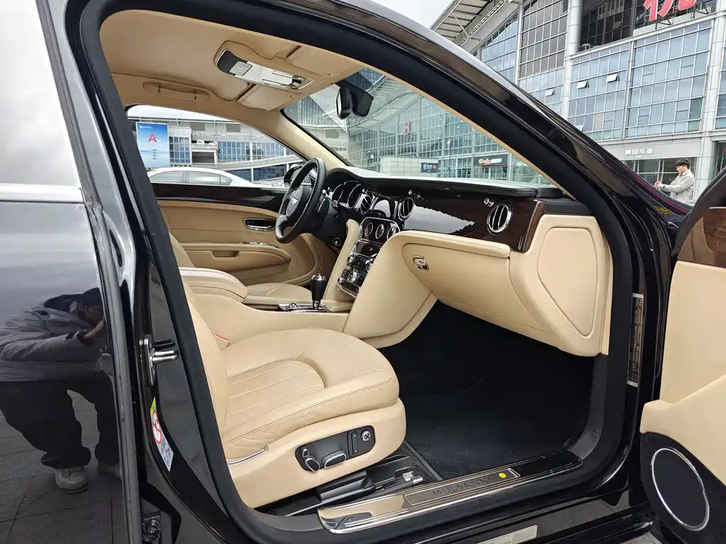Bentley Mulsanne 2013 — фото 16