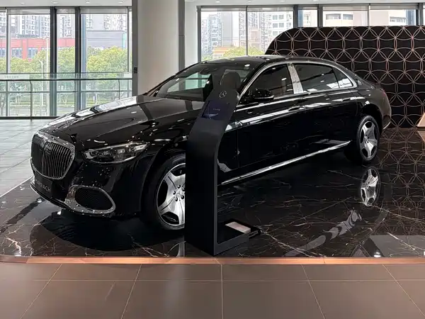 Mercedes-Benz Maybach S-Class 2026