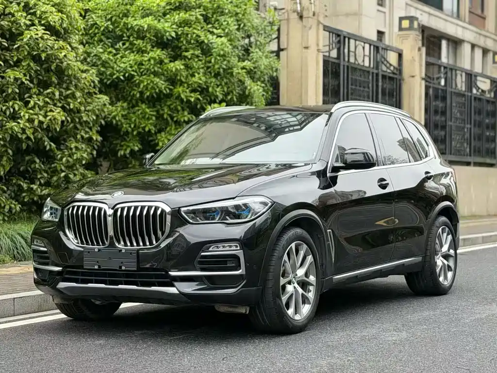 BMW X5 2020 — фото 1