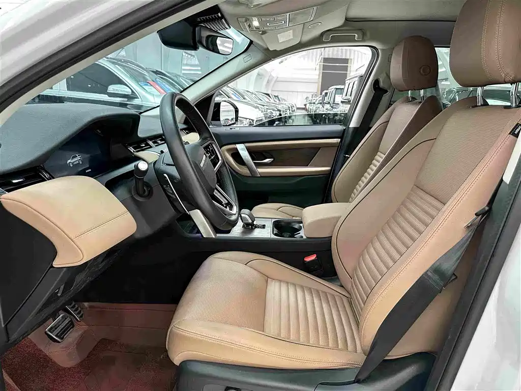 Land Rover Discovery Sport 2025