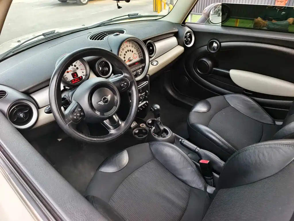 MINI Clubman 2013 — фото 10