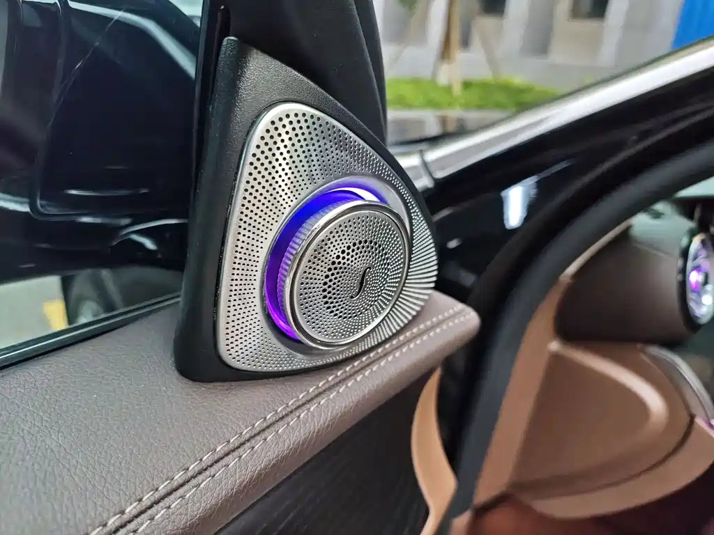 Mercedes-Benz E-Class 2021 — фото 10