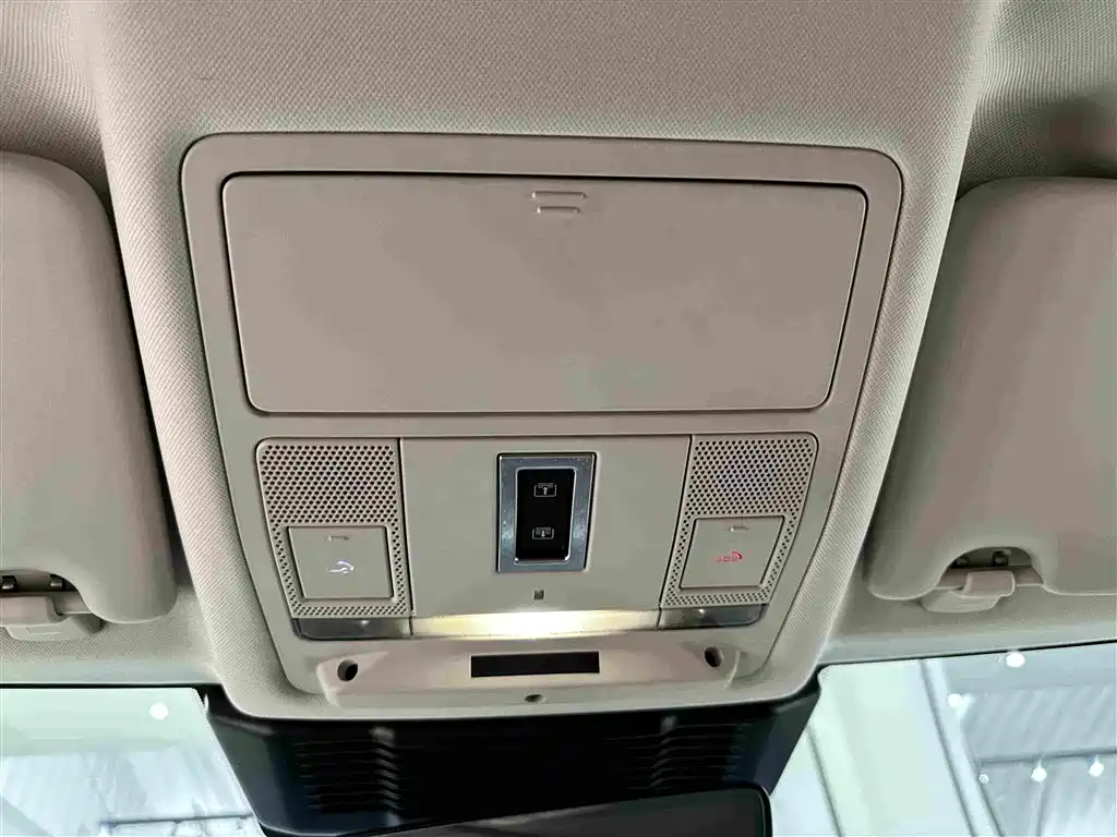 Land Rover Discovery Sport 2025 — фото 11