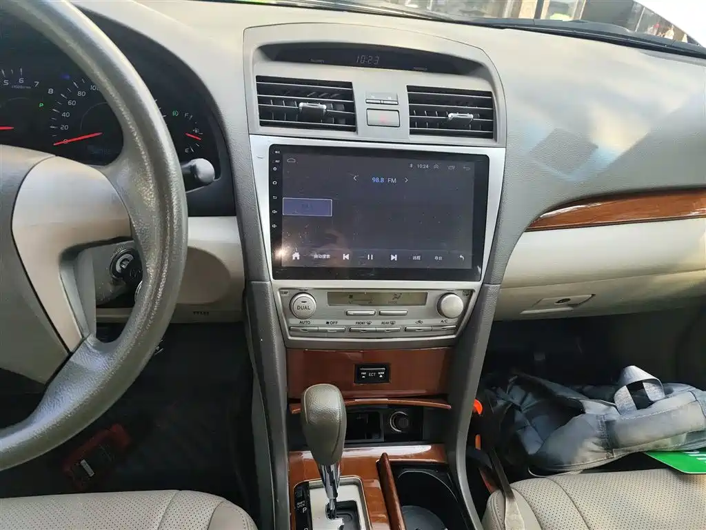 Toyota Camry 2014 — фото 13