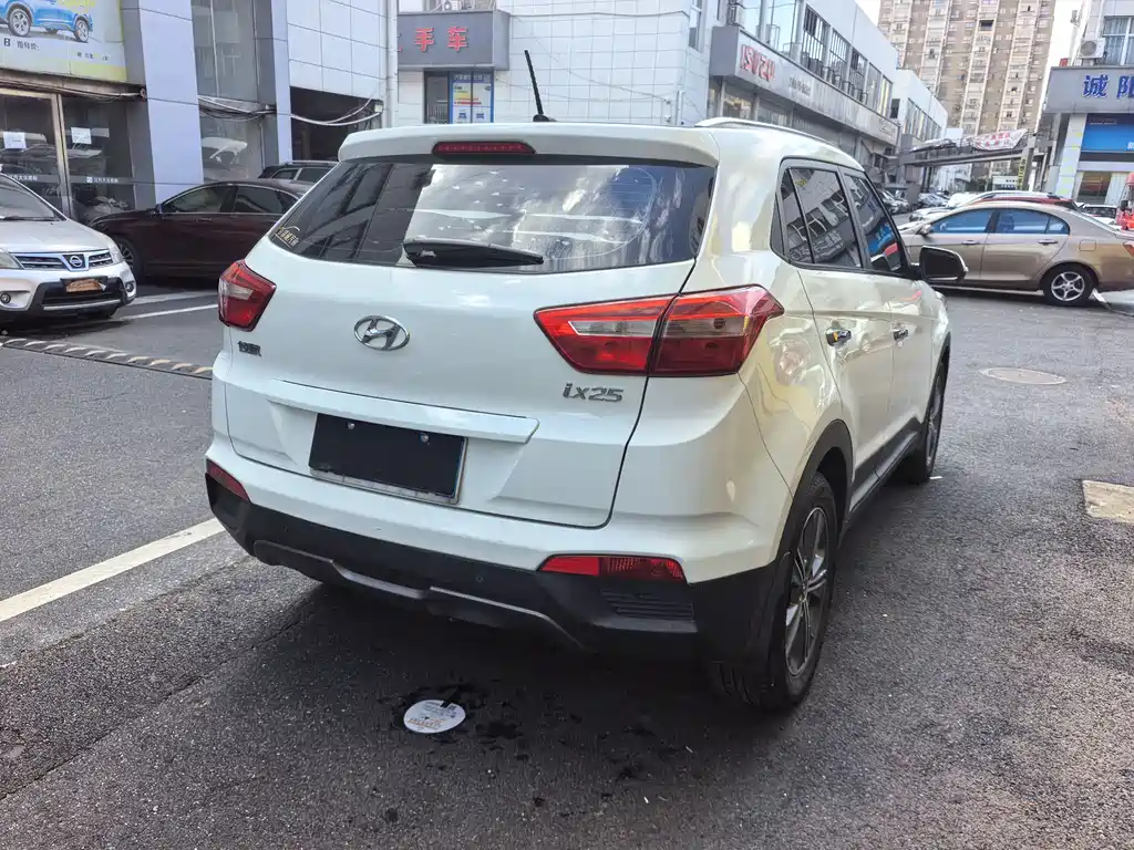 Hyundai ix25 2015