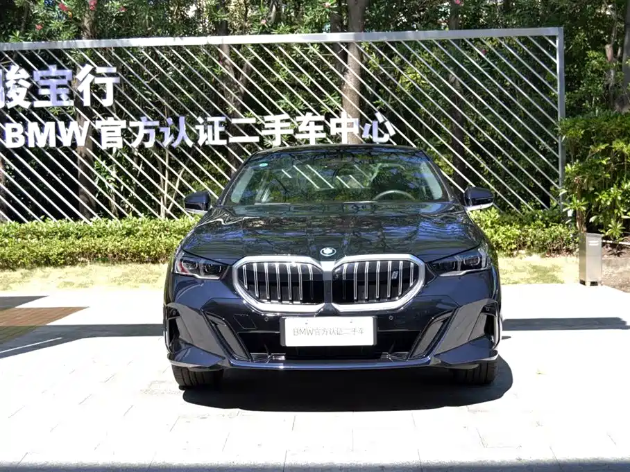 BMW i5 2025 — фото 4