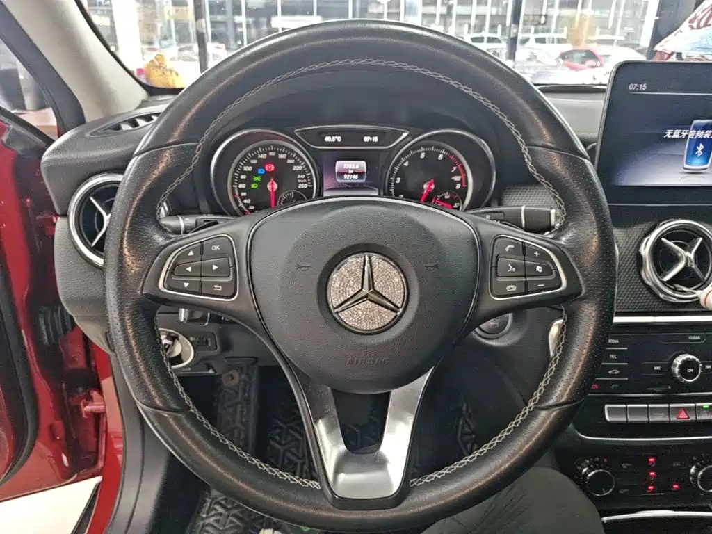 Mercedes-Benz GLA 2018 — фото 11