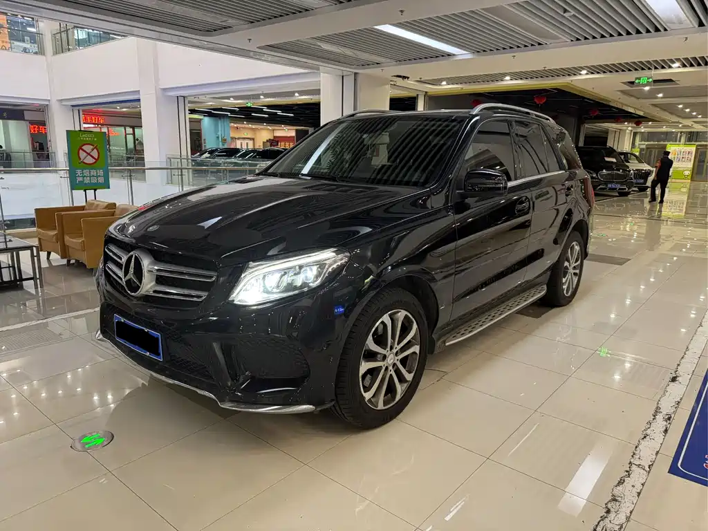 Mercedes-Benz GLE 2016