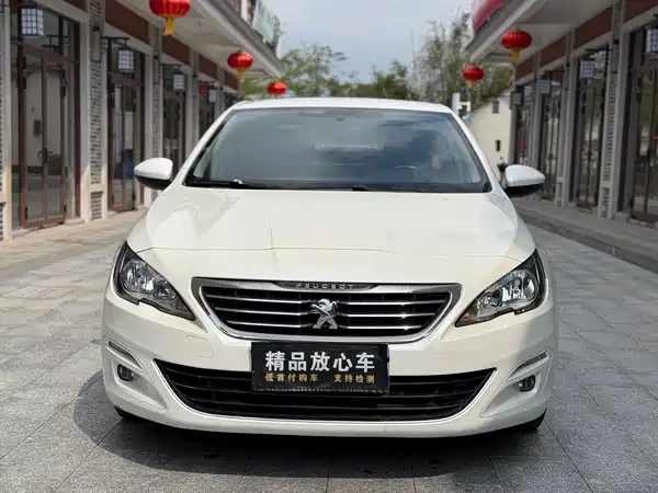 Peugeot 408 2016