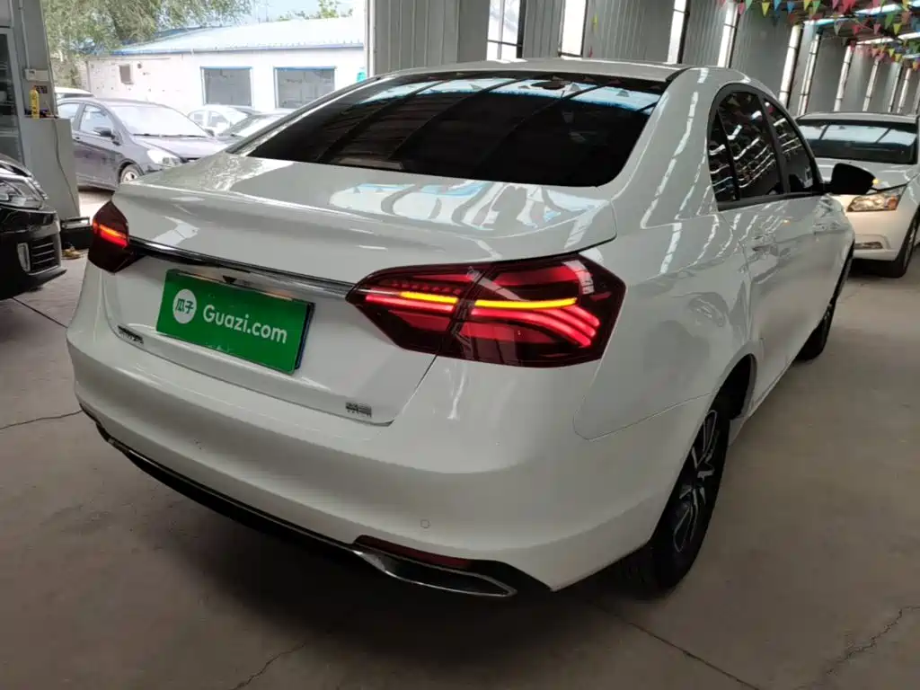 Geely Emgrand 2019