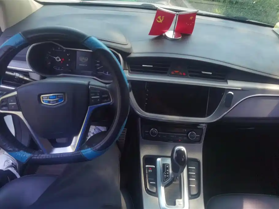 Geely Emgrand GS 2018 — фото 12