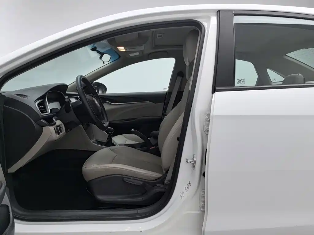 Buick Excelle GT 2016 — фото 10