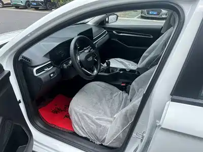 Geely Emgrand 2026