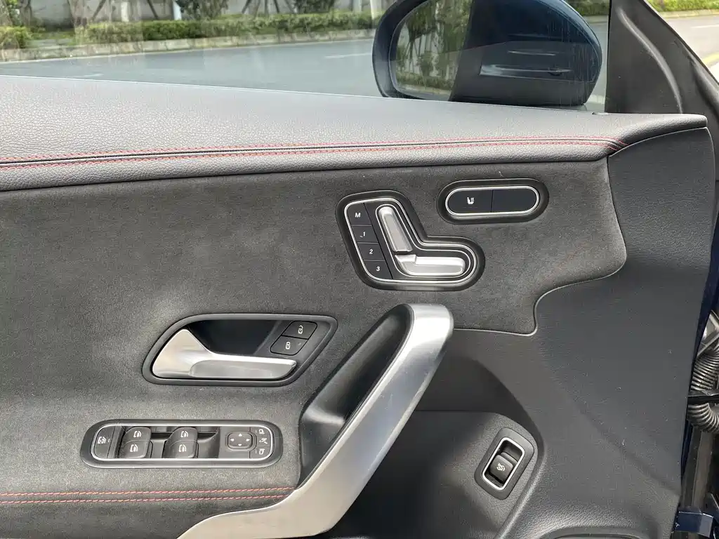 Mercedes-Benz CLA 2020 — фото 15