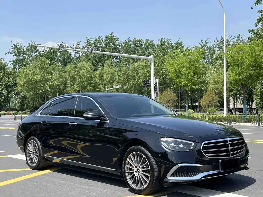 Mercedes-Benz E-Class 2021 — фото 3