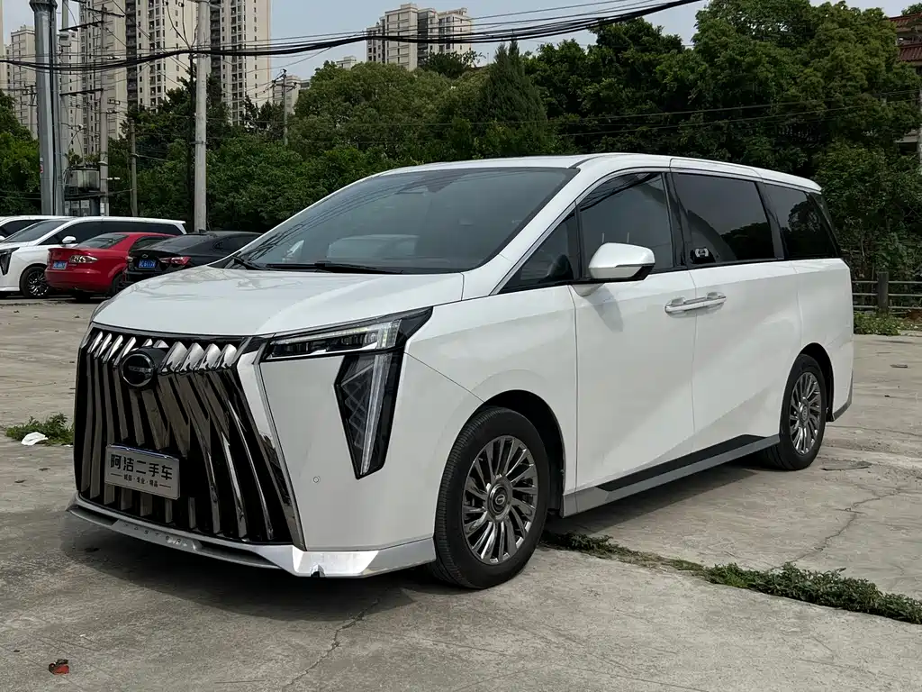 GAC Motor Trumpchi M8 2022 — фото 1