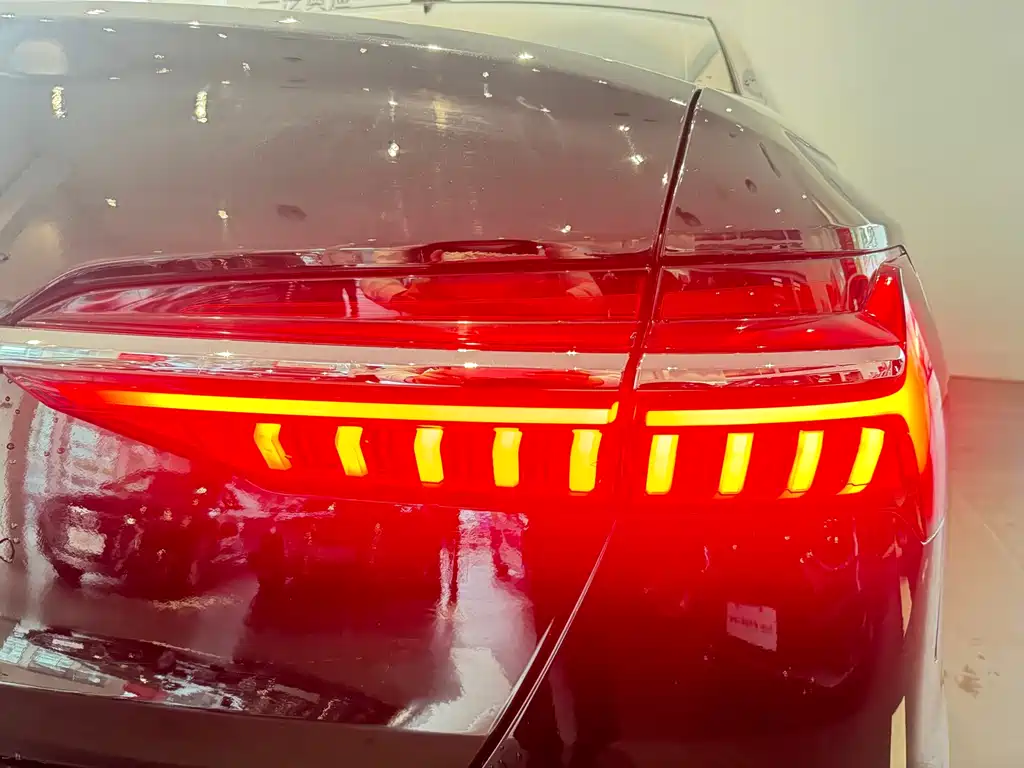Audi A6L 2021 — фото 9