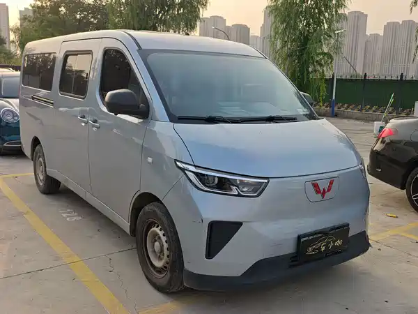 Wuling Yangguang 2024