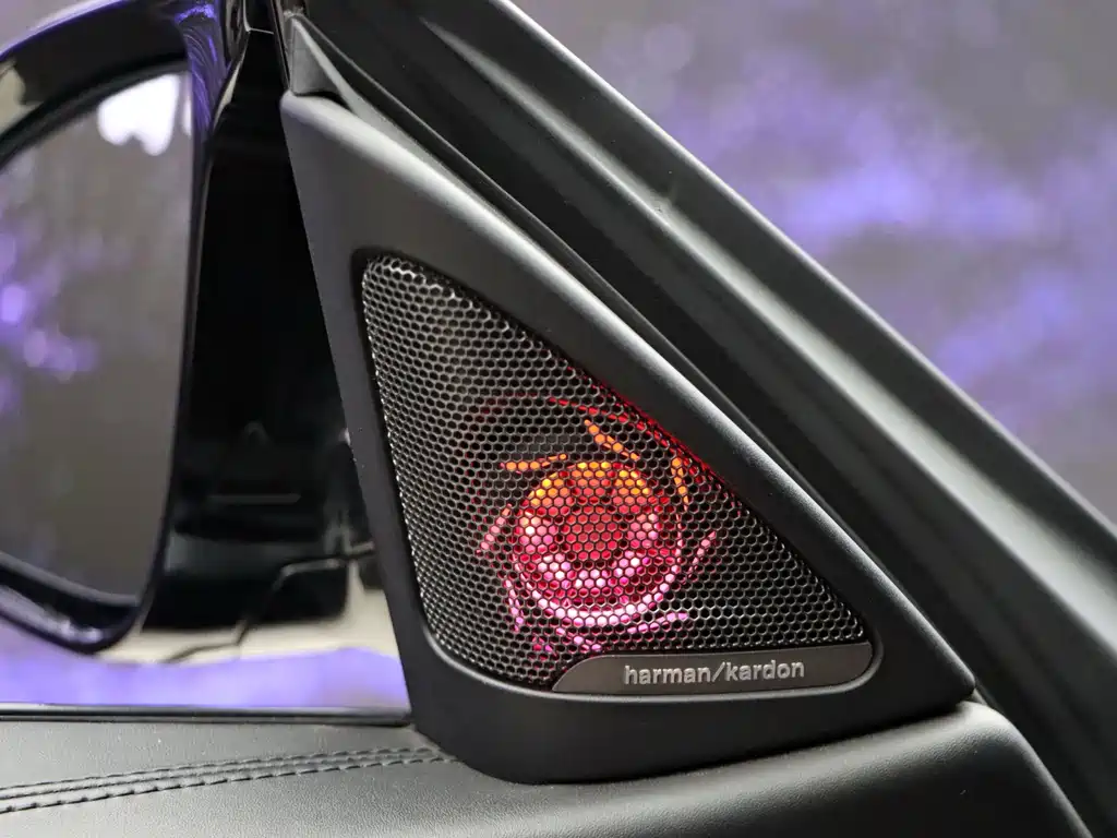 BMW M4 2018 — фото 17