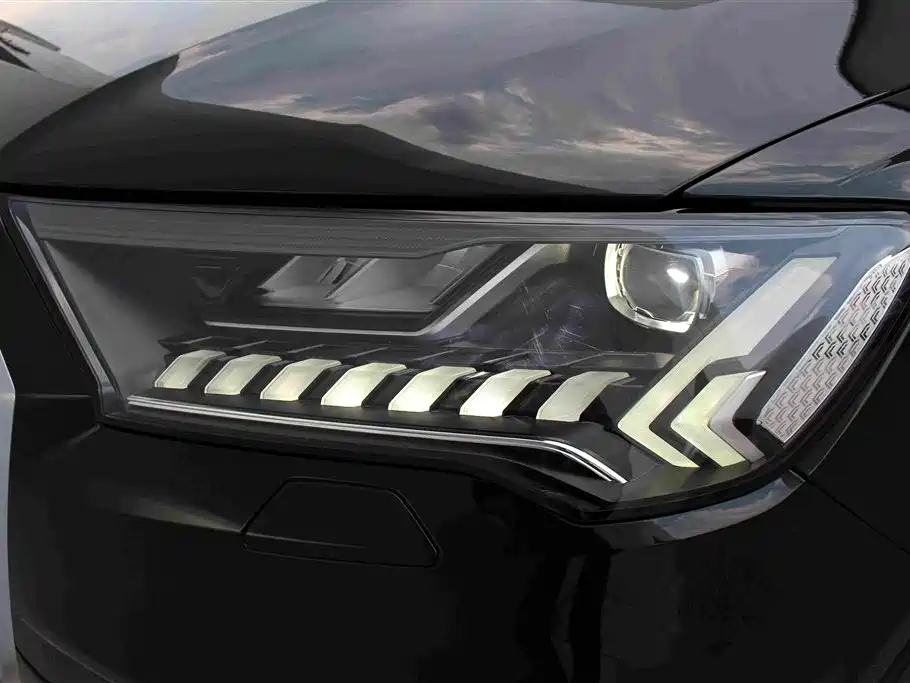 Audi Q7 2024 — фото 14