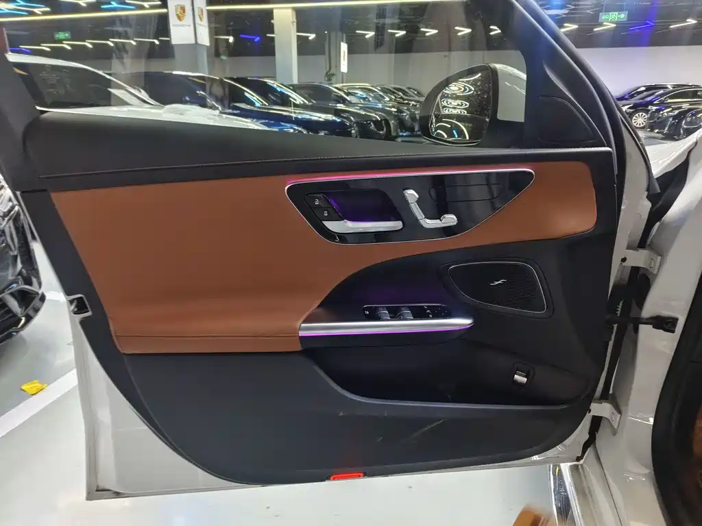 Mercedes-Benz C-Class 2022