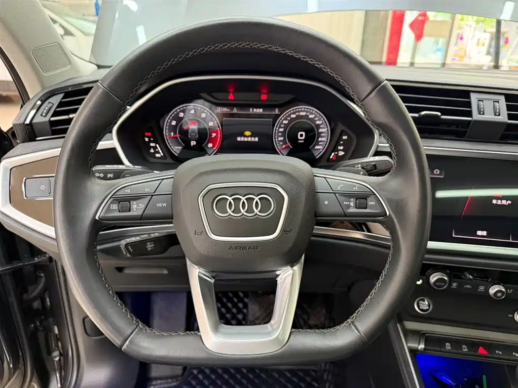 Audi Q3 2023 — фото 20
