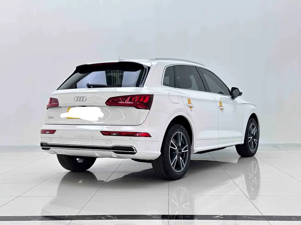 Audi Q5L 2021 — фото 3