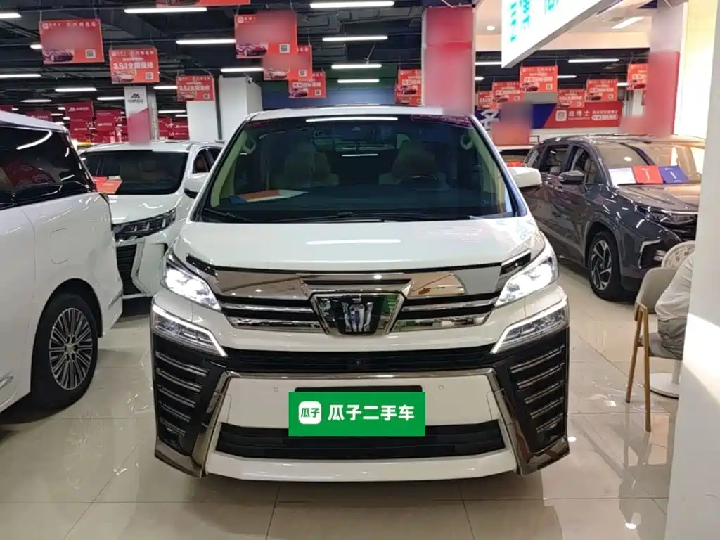 Toyota Vellfire 2021 — фото 3