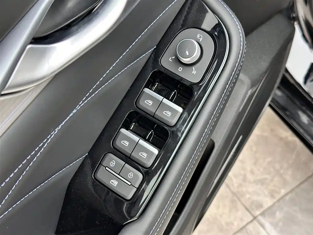 Geely Xingrui — фото 15
