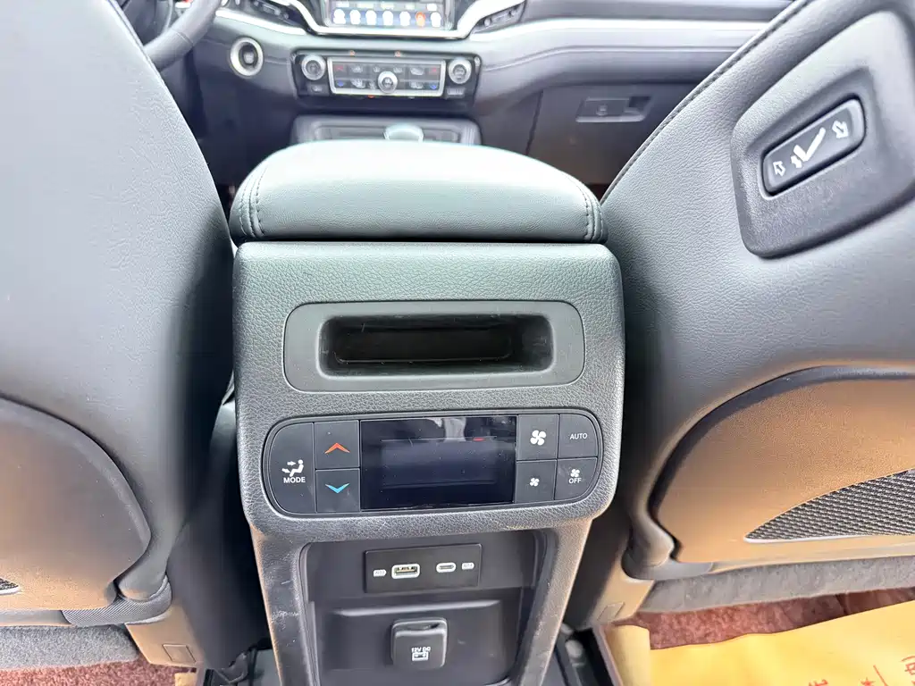 Jeep Grand Commander 2022 — фото 15