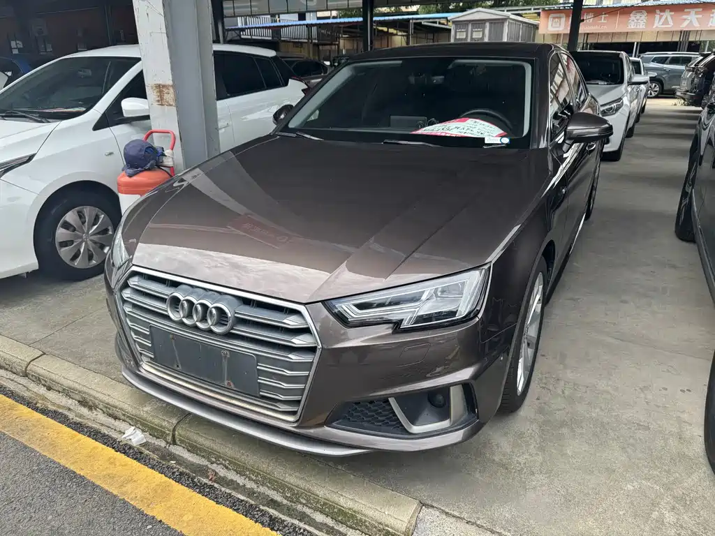 Audi A4L 2019