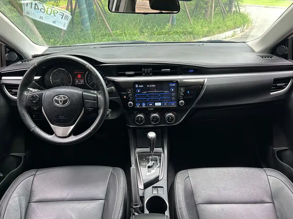 Toyota Corolla 2016 — фото 9