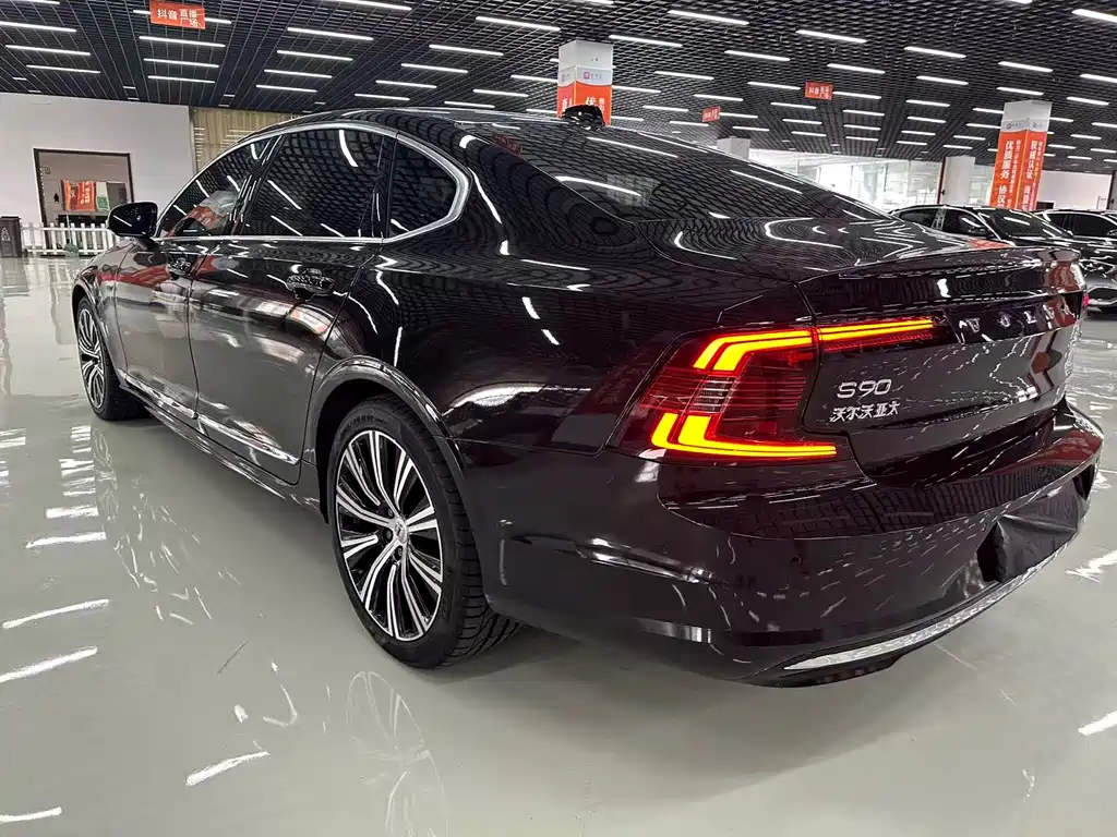 Volvo S90 2024 — фото 14