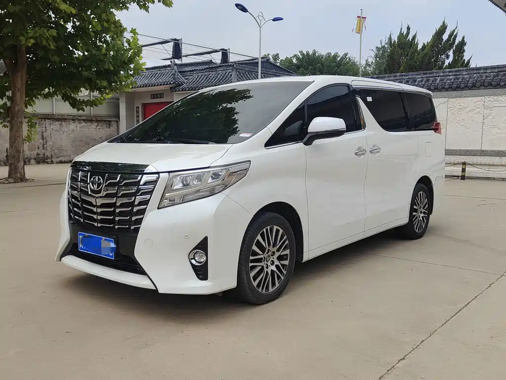 Toyota Alphard 2018 — фото 1