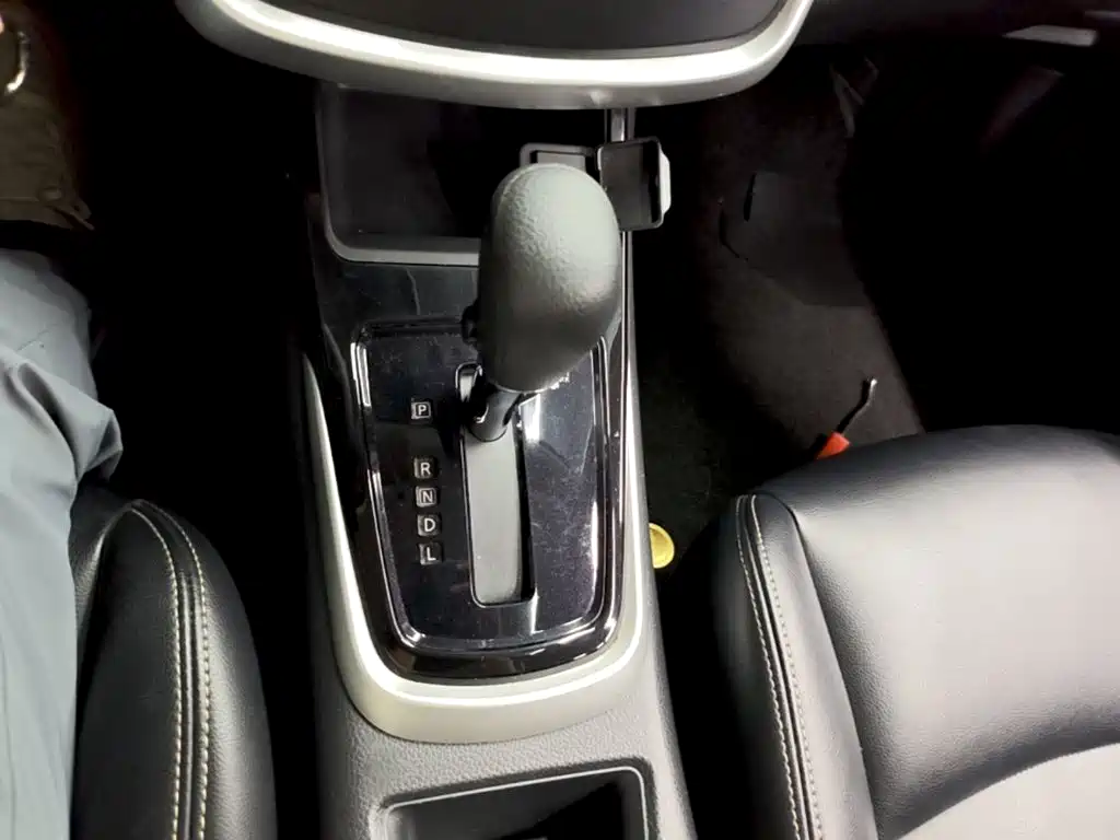 Nissan Tiida 2019 — фото 14