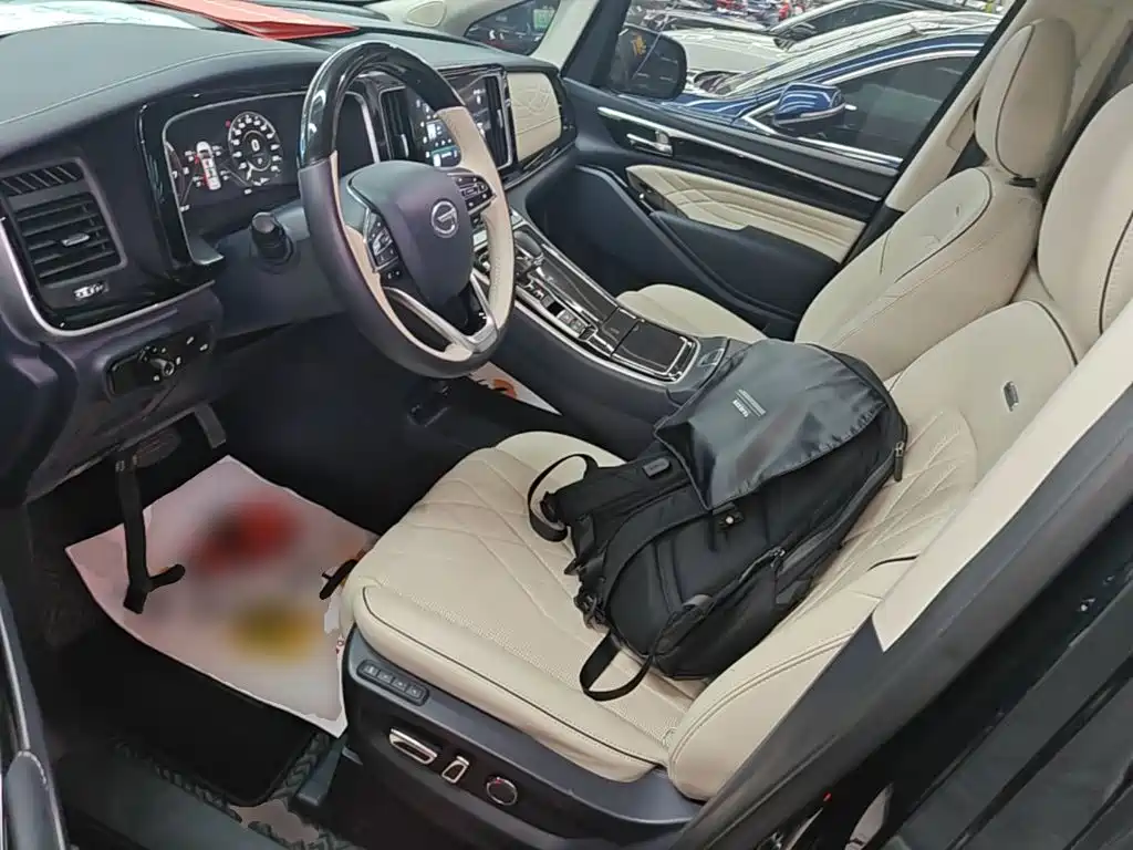 GAC Motor Trumpchi M8 2022 — фото 15