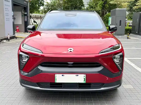 NIO ES6 2021