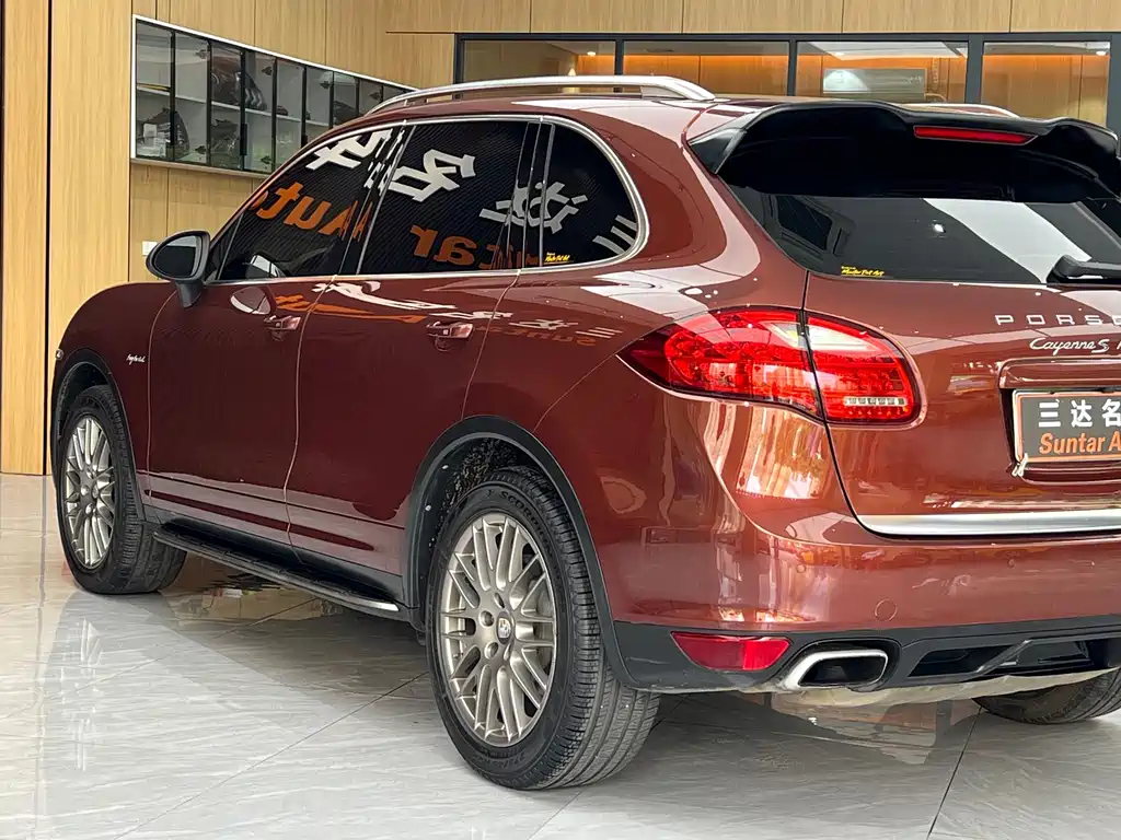 Porsche Cayenne 2014 — фото 17