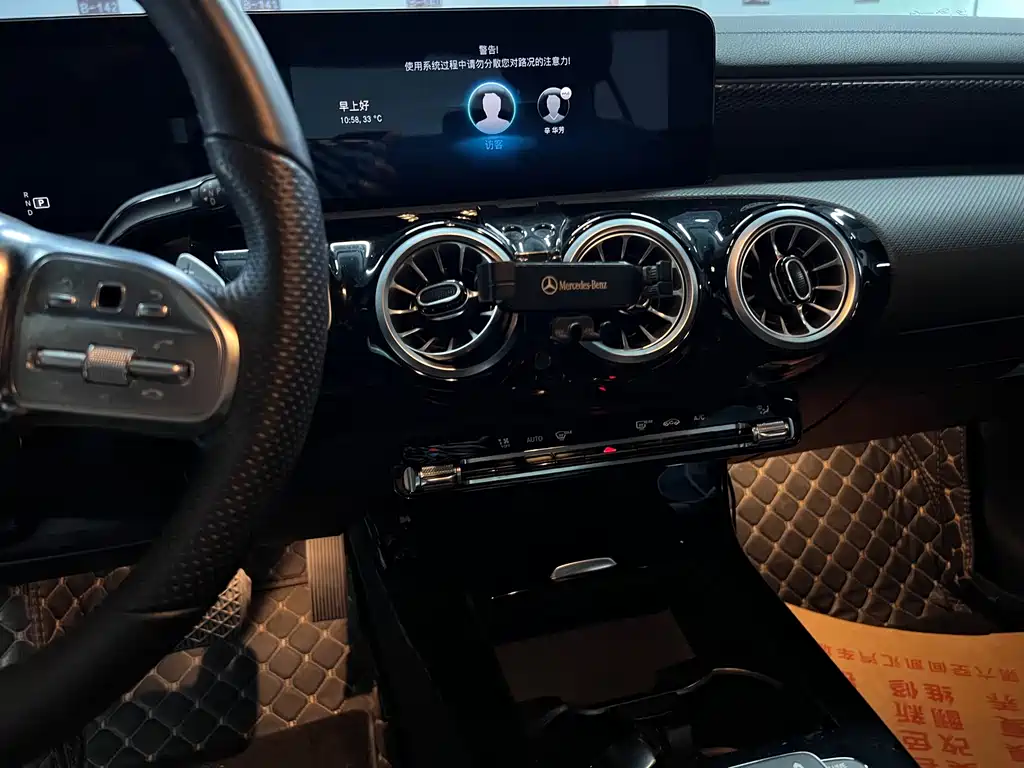 Mercedes-Benz A-Class 2022 — фото 8