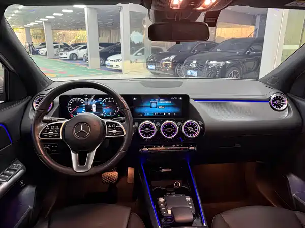 Mercedes-Benz GLA 2023