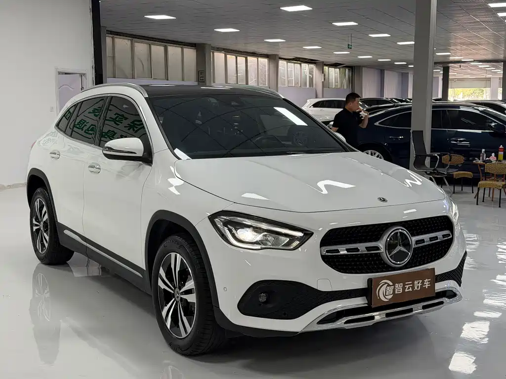Mercedes-Benz GLA 2023 — фото 3