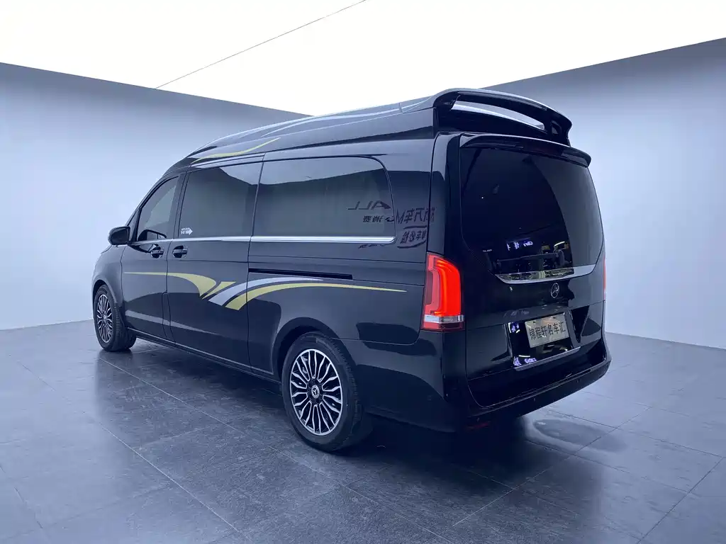 Mercedes-Benz V-Class 2020 — фото 4