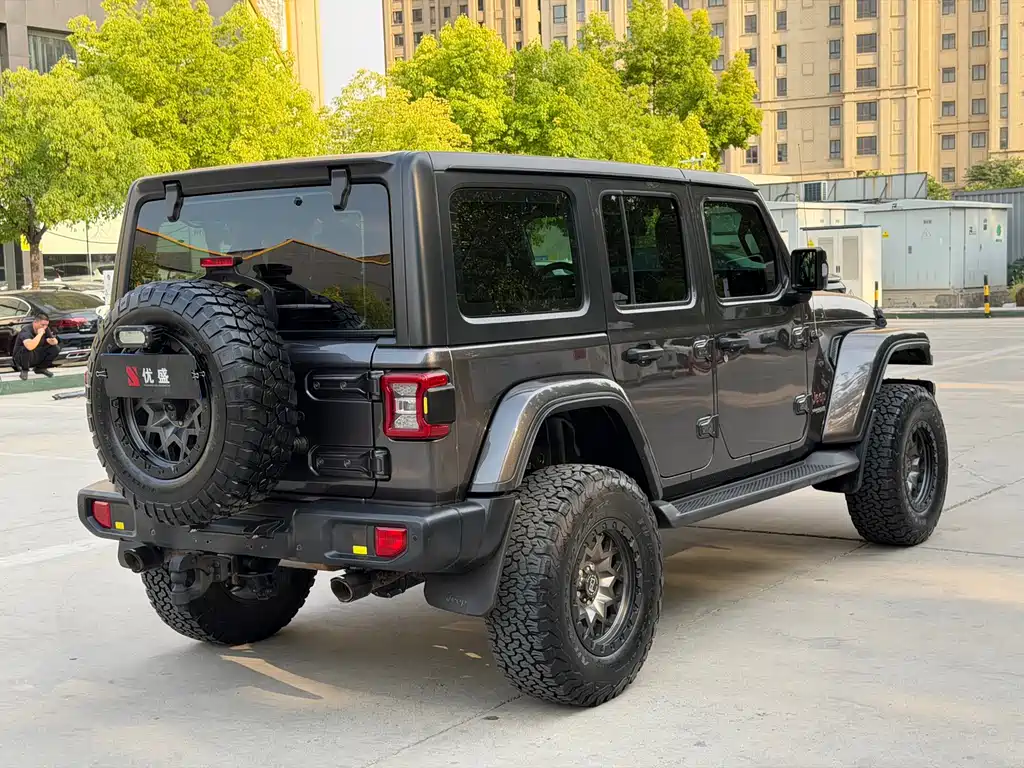Jeep Wrangler 2020 — фото 9